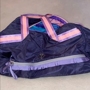 Ivivva duffle bag